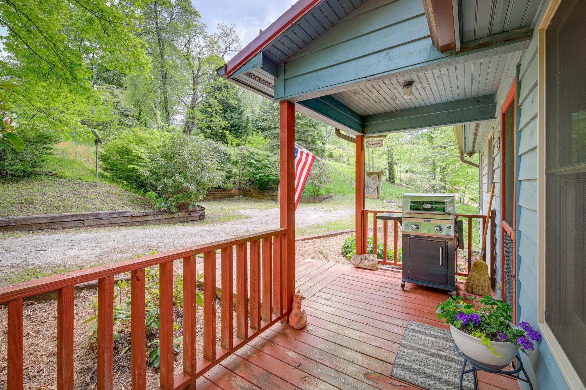 Quaint Blue Ridge Cabin Rental With On-Site Stream! Sparta Luaran gambar