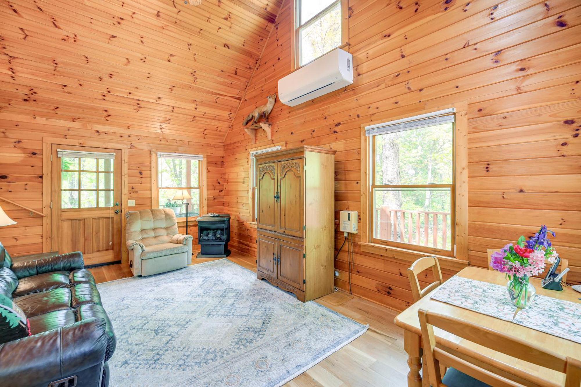 Quaint Blue Ridge Cabin Rental With On-Site Stream! Sparta Luaran gambar