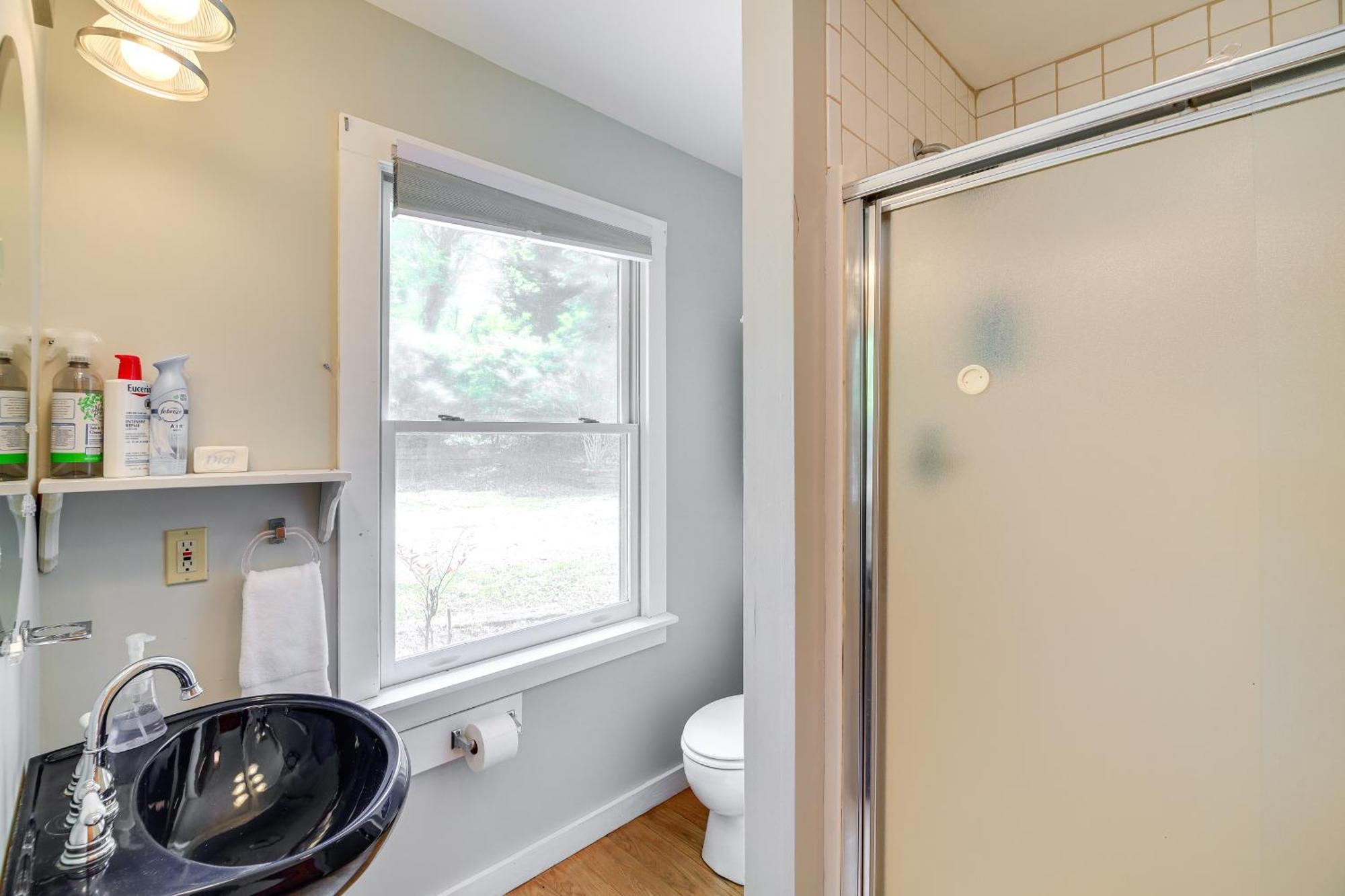 Quaint Blue Ridge Cabin Rental With On-Site Stream! Sparta Luaran gambar