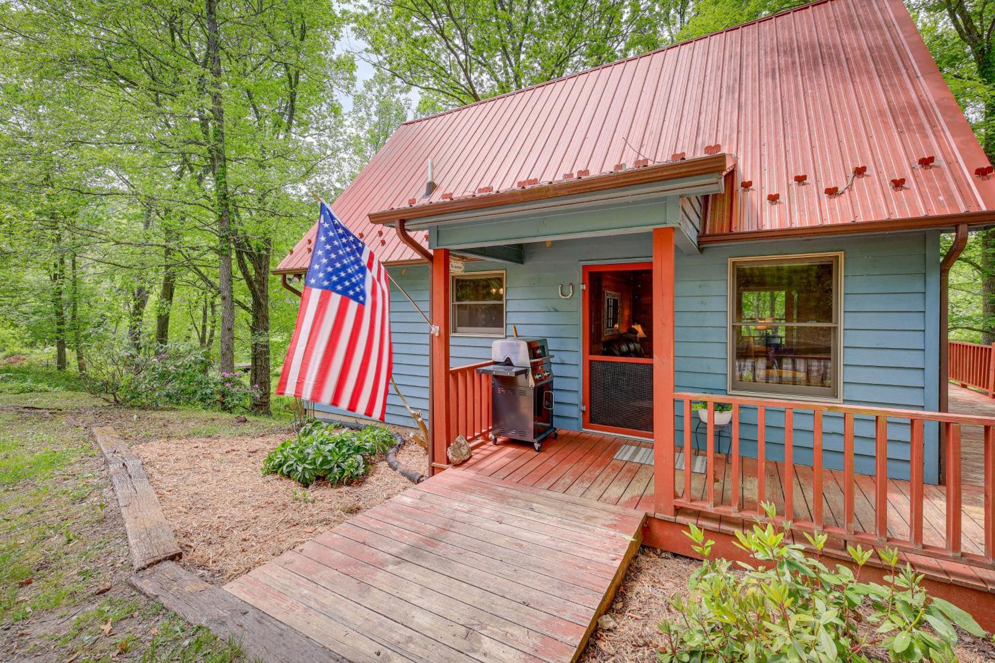 Quaint Blue Ridge Cabin Rental With On-Site Stream! Sparta Luaran gambar